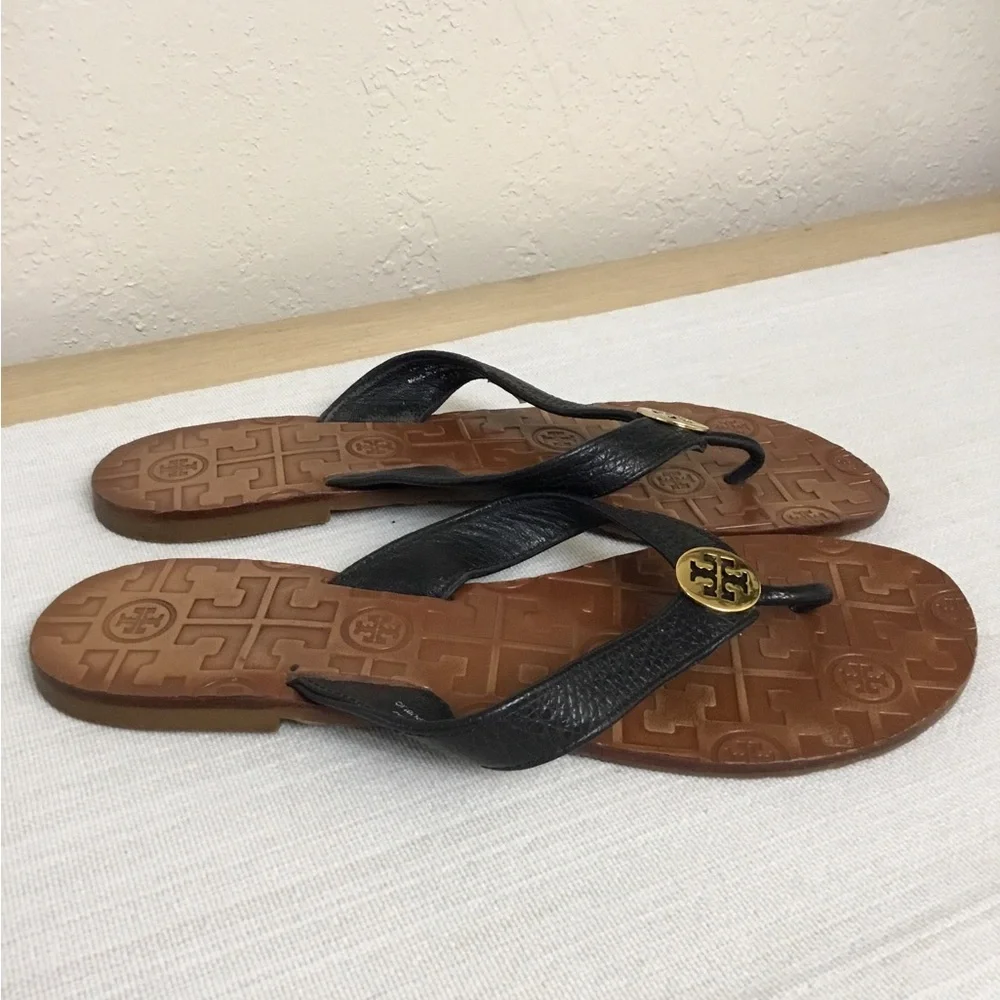Tory Burch Thora Black Leather Logo Thong Sandals with Brown Sz.7